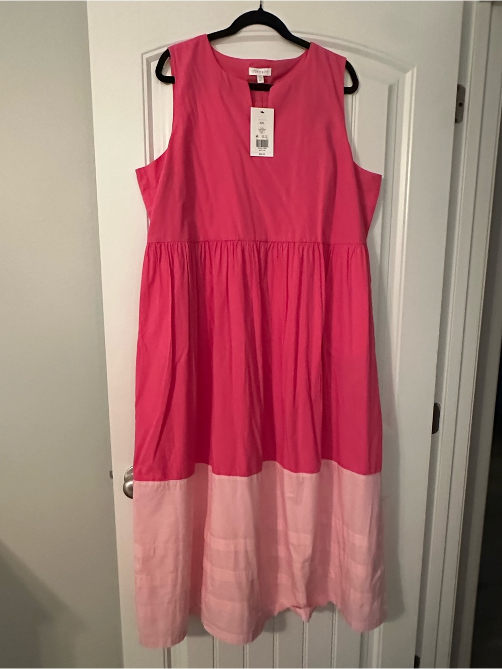 crown & ivy Pink and Light Pink Colorblock Maxi Dress